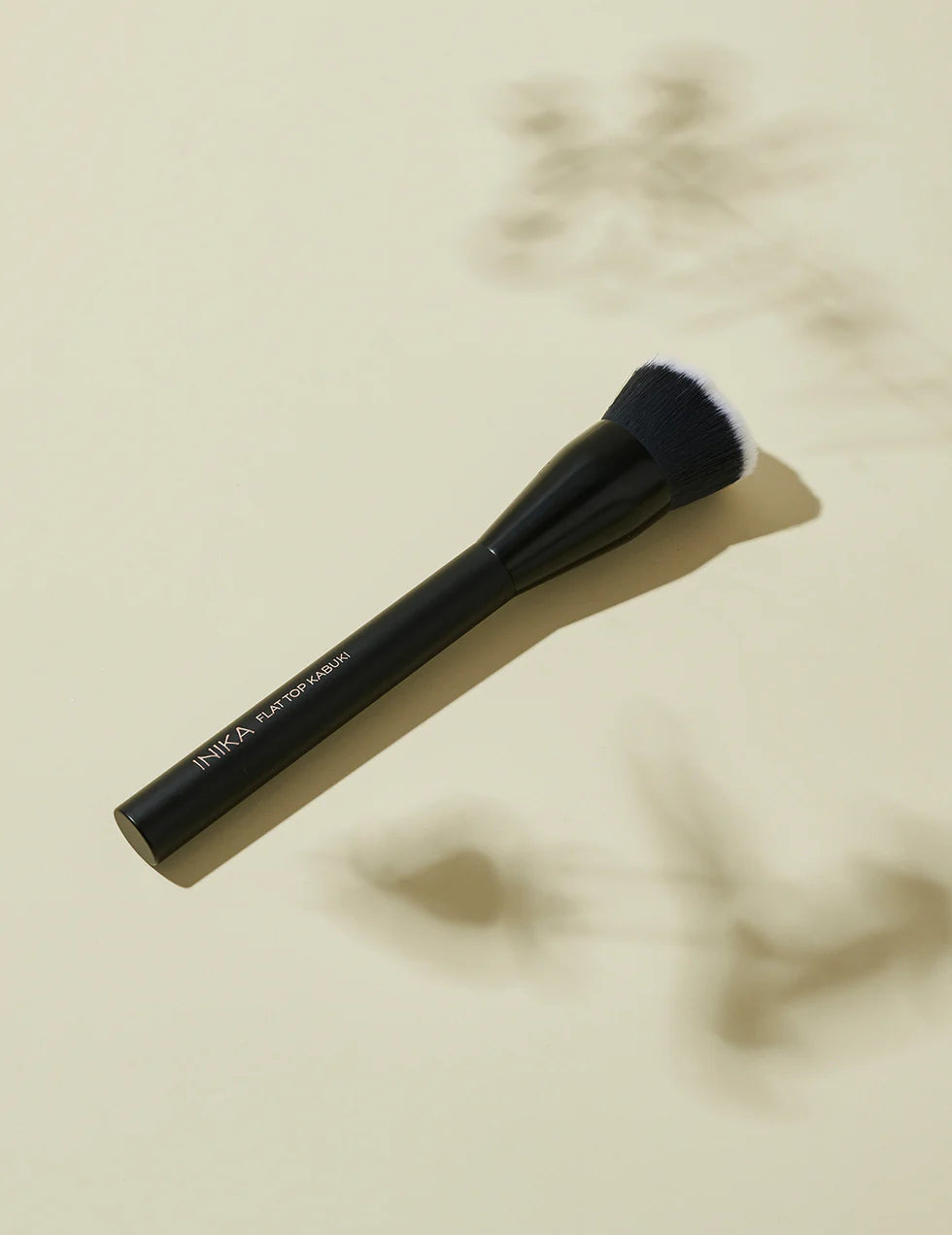 FLAT TOP KABUKI BRUSH